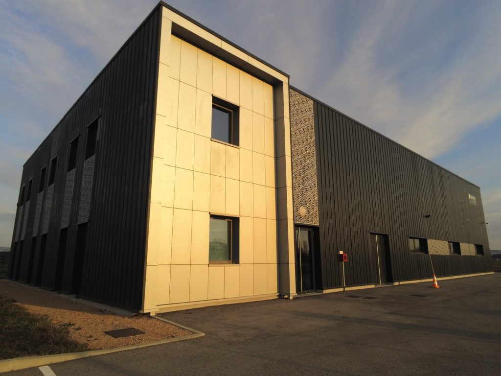 Bâtiment industriel en conception-réalisation à Charnay-Les Mâcon, en Saône et Loire (71)